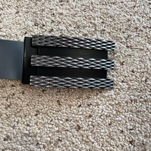 Adidas golf belt and buckle. Reversible. Gray and white